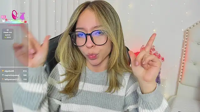 LuluuBerry's cam snapshot