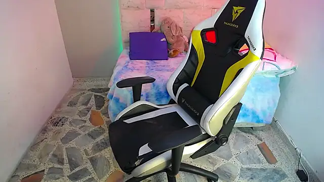 Little_bubu's cam snapshot