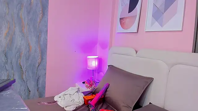 Clawdeen__wolf live sex cam