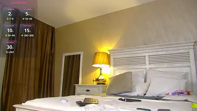 JasminReev's cam snapshot