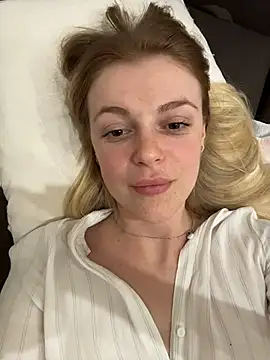 HarrietDart's cam snapshot