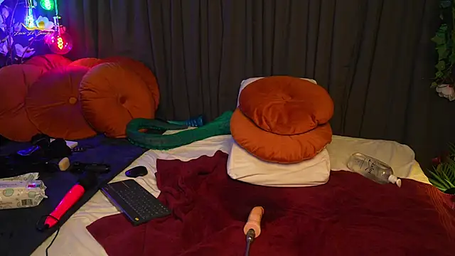 lacie_le_beauty's cam snapshot