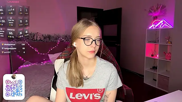 EvaPeace's cam snapshot