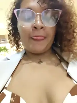 AdinaSkaly live sex cam