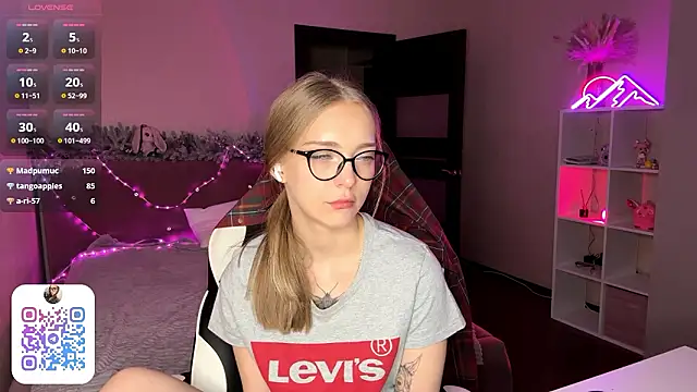 EvaPeace's cam snapshot