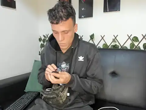 Latins_Boss's cam snapshot