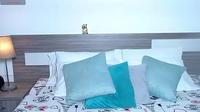 Liiamthompson's cam snapshot