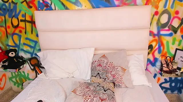 Liana_Bernocchi's cam snapshot