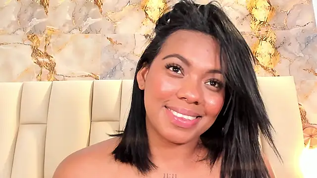 lia_mariana's cam snapshot