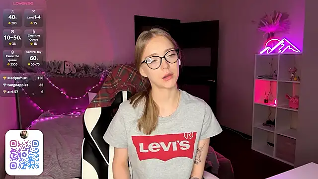 EvaPeace's cam snapshot