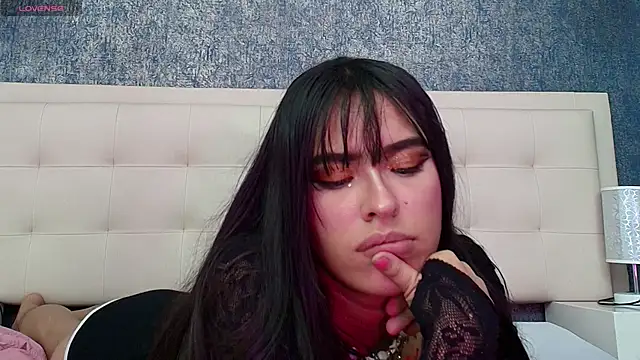 Cloeandtyfanny's cam snapshot