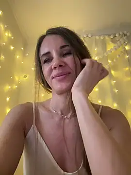 LucieMack's cam snapshot