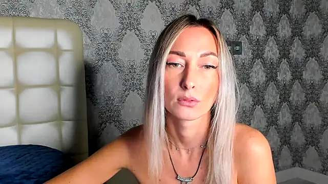 StarryHanna's cam snapshot