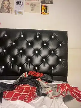 VenusDeMilo_55's cam snapshot