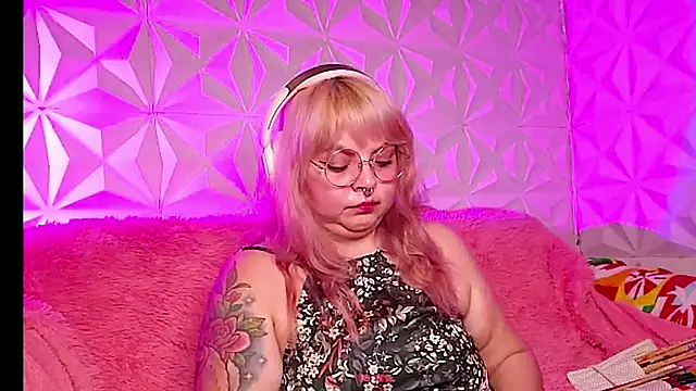 Satyn_doll's cam snapshot