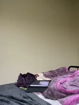 Slowbur live sex cam