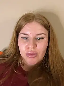 RedFoxQueen live sex cam