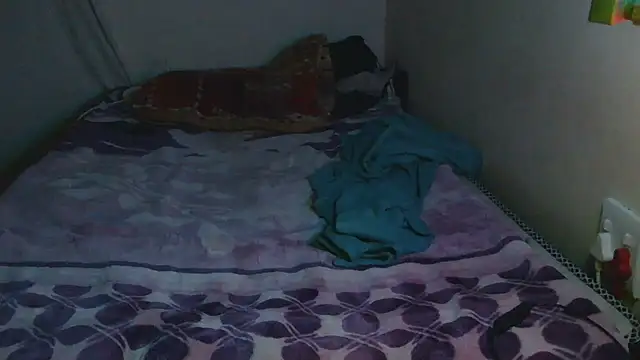 Dark-dindy18's cam snapshot