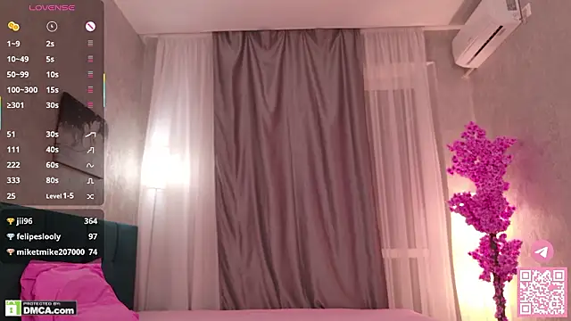 Pinky_poetry's cam snapshot