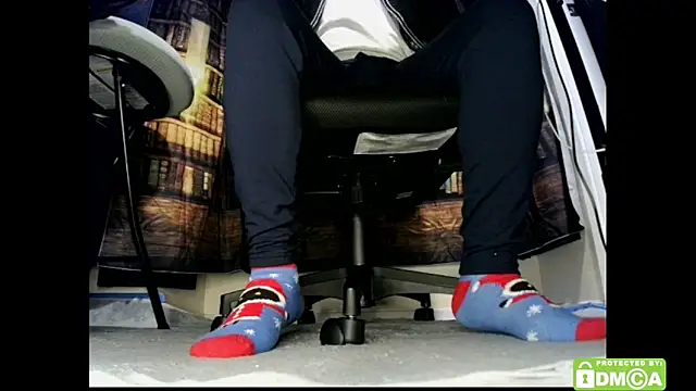 justshutupandwatch's cam snapshot