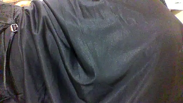 kgomo993's cam snapshot