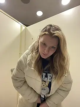 MaryHiggins live sex cam