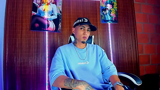 Liam_lee's cam snapshot