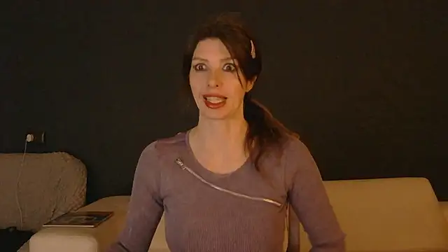 WhiteQueen888 live sex cam