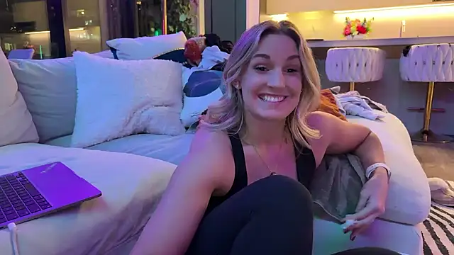 Graciemae_baexx live sex cam