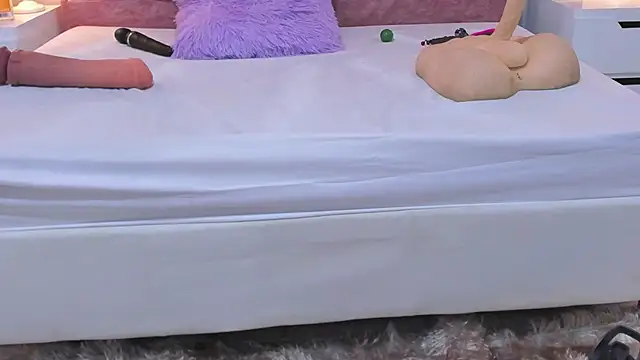 Wonderkloe_ live sex cam