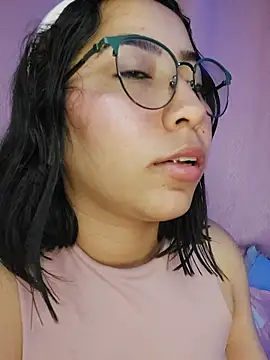 anni_ross's cam snapshot