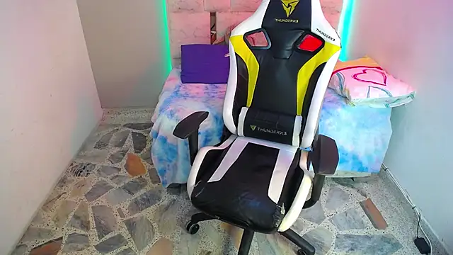 Little_bubu's cam snapshot