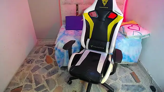 Little_bubu's cam snapshot