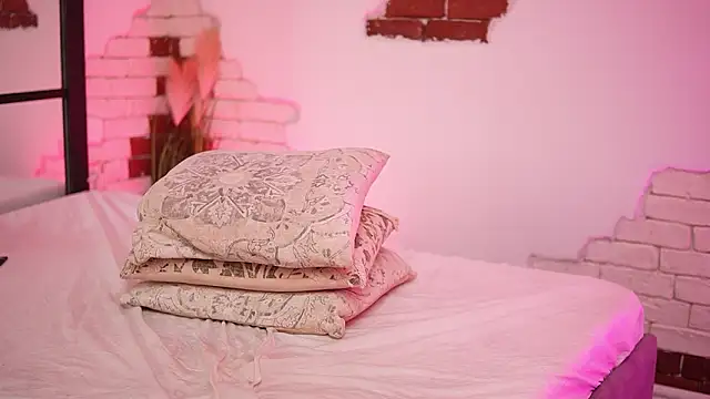 CallieDoll's cam snapshot