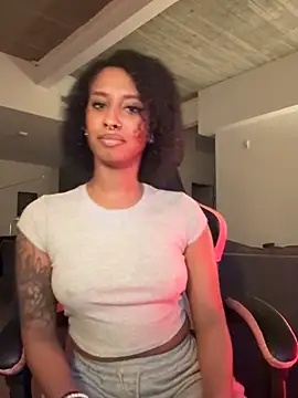 Your_Paris's cam snapshot