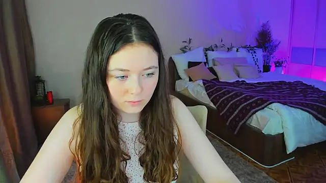 AlluringLookk's cam snapshot