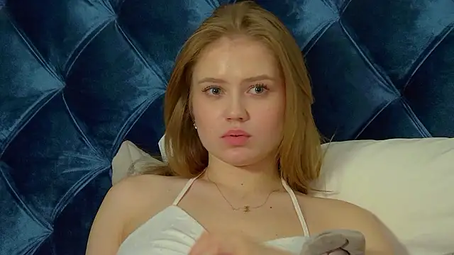 SelinSwarovski's cam snapshot