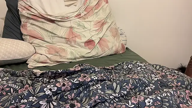 nanaisbackk's cam snapshot