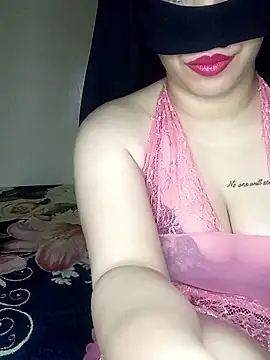 Zouzou_sexy's cam snapshot