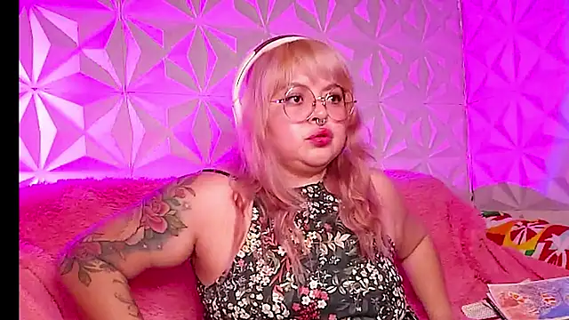 Satyn_doll's cam snapshot