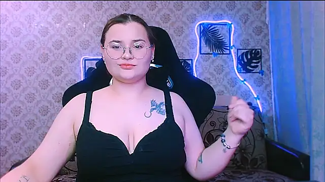 InLoveWithLife26's cam snapshot