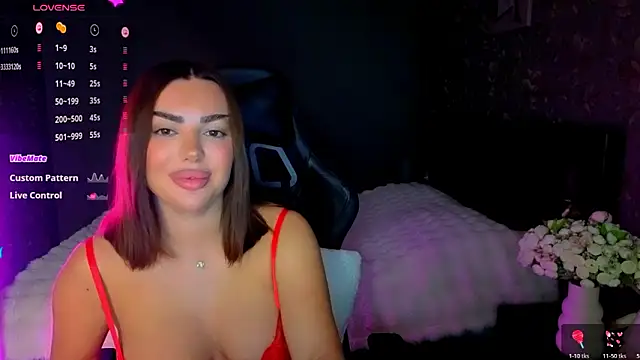 Ayla_Ray's cam snapshot