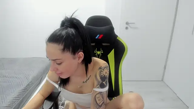 Emmapmg's cam snapshot