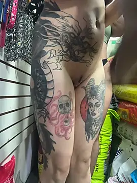 Lucy_699 live sex cam