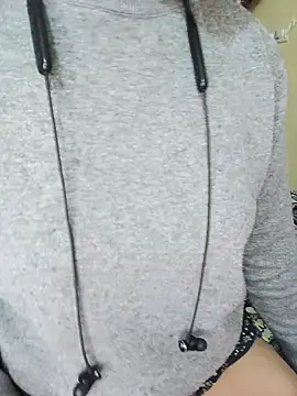 Kavya_Baby's cam snapshot