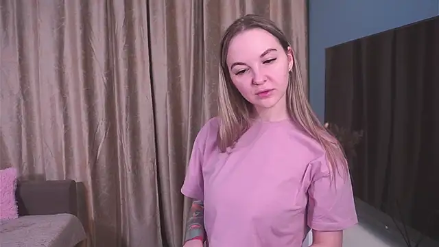 AricaPetties's cam snapshot