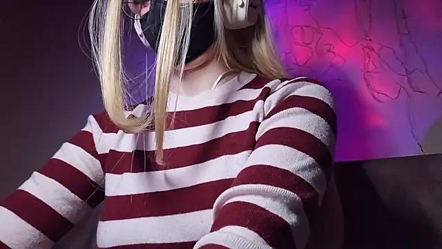 DanaWard live sex cam