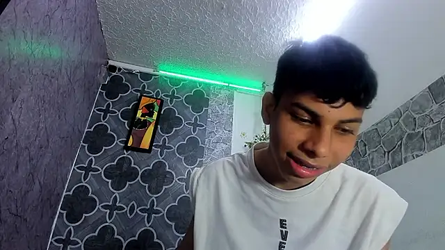 sexyboys_cutexx18 live sex cam