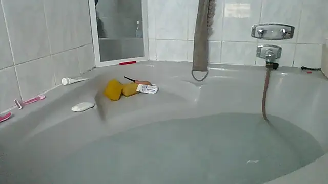 xykenrah@xh's cam snapshot