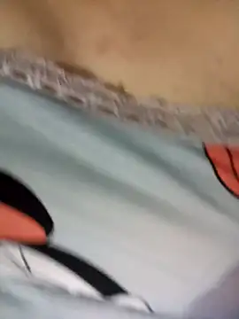 Rouzalinda_1's cam snapshot